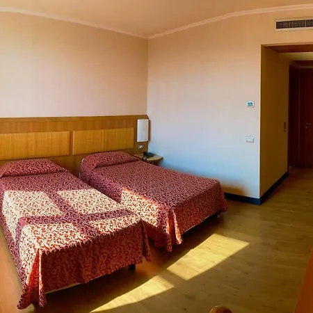 Nicotel Barletta Buitenkant foto
