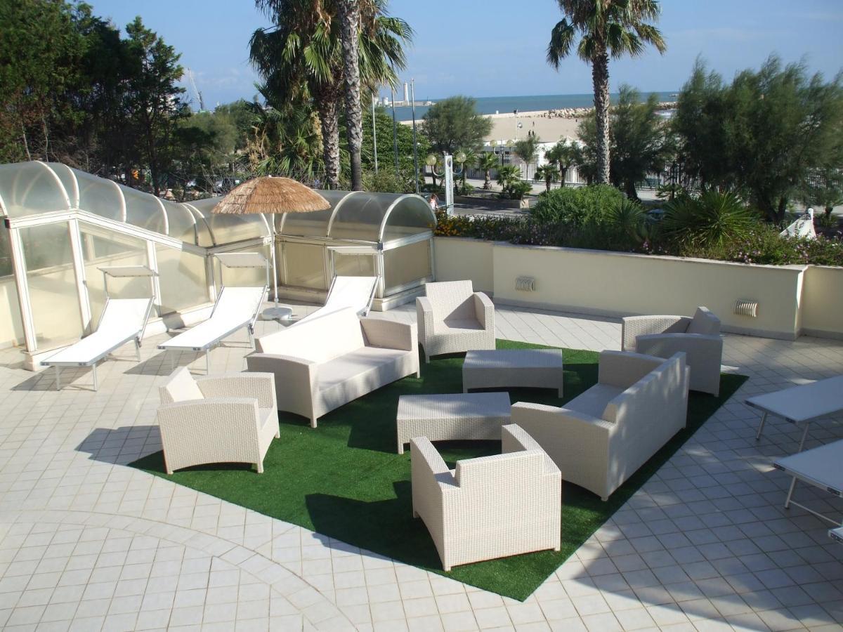 Hotel Nicotel 4*